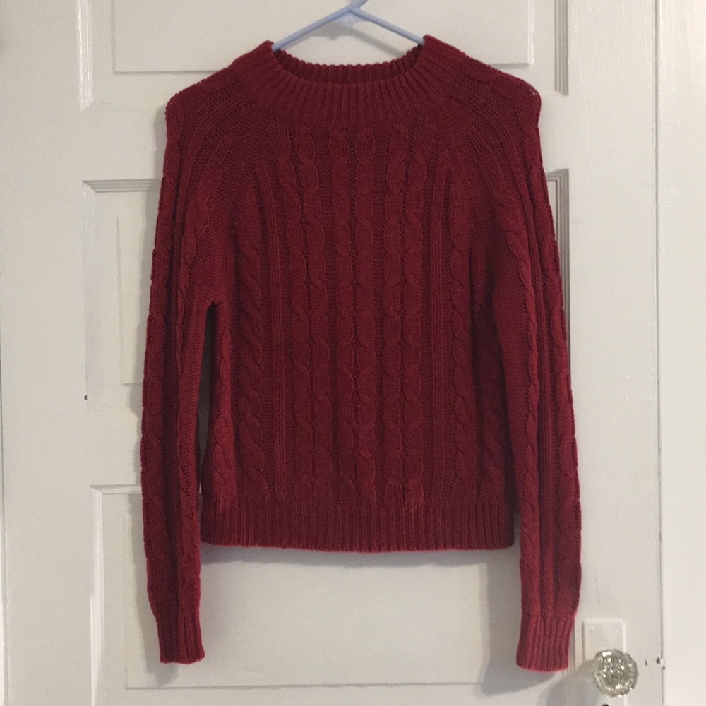 Long sleeve knit top